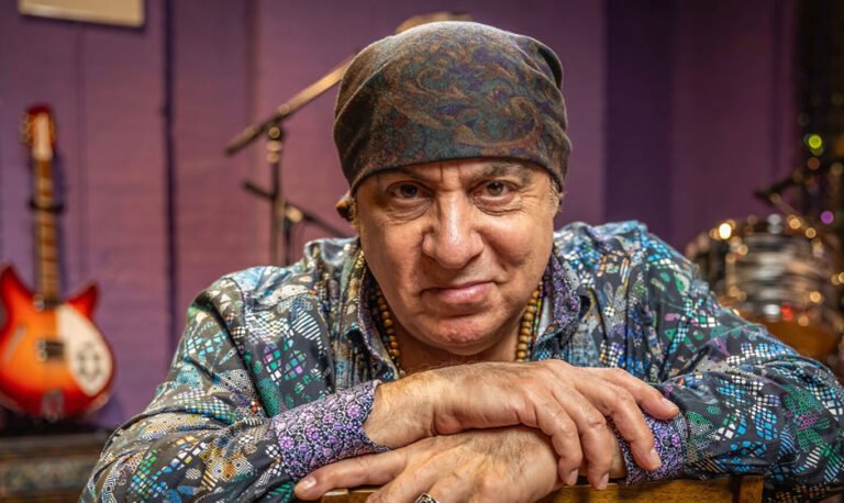 Steven Van Zandt’s Net Worth: Music, Acting, and Activism behind His ...