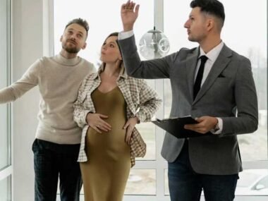 10 Maintenance And Service Contacts All Homeowners Should Have