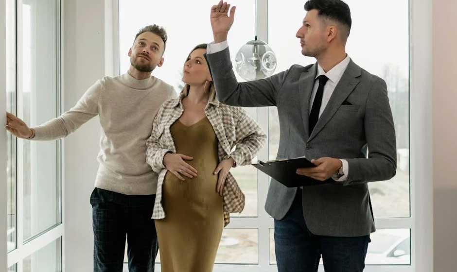 10 Maintenance And Service Contacts All Homeowners Should Have
