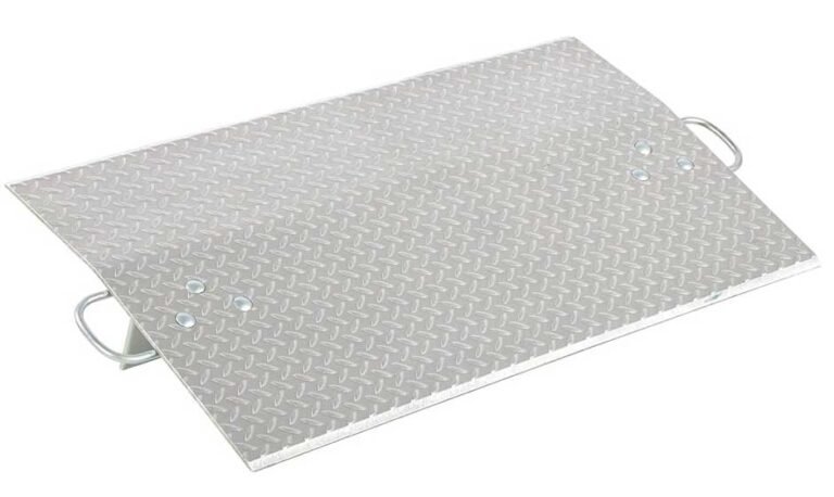 Enhancing Loading Dock Safety and Durability with Aluminium Checker ...