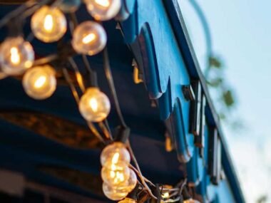 How to Become a Franchise Owner with an Outdoor Illumination Franchise