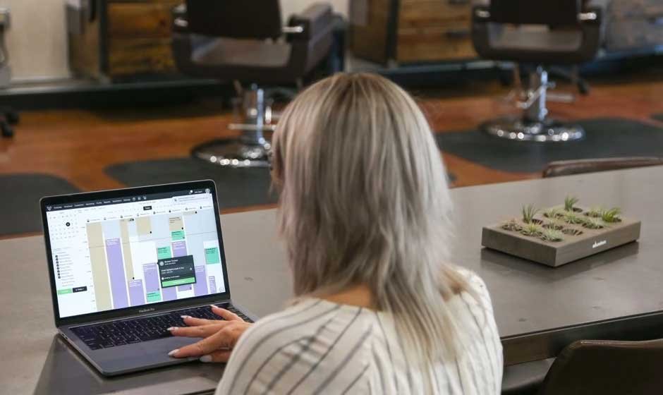 What Are the Top Considerations When Deciding Which Salon Software to Use
