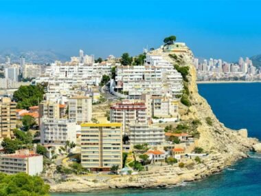 How Difficult Is It to Move to Spain: Details and Nuances