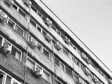 How-HVAC-Solutions-Help-Ensure-Optimal-Business-Performance-in-All-Seasons