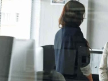 Key-Qualities-to-Look-for-in-a-Professional-Financial-Advisor