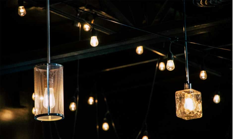 Lighting-Mistakes-to-Avoid-When-Creating-a-Comfortable-and-Stylish-Home