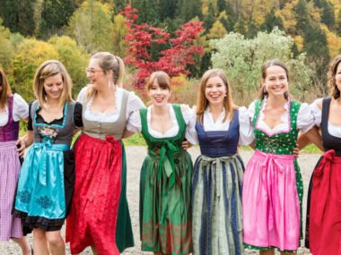 Characteristics of an Authentic Dirndl to Identify the Real Bavarian Charm