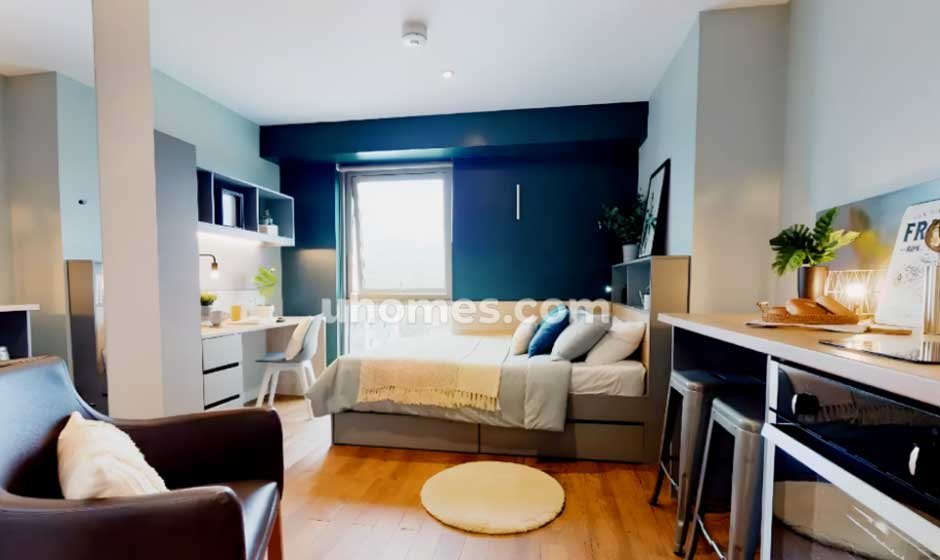 Choosing-Your-Home-–-From-Dorms-to-Private-Rentals