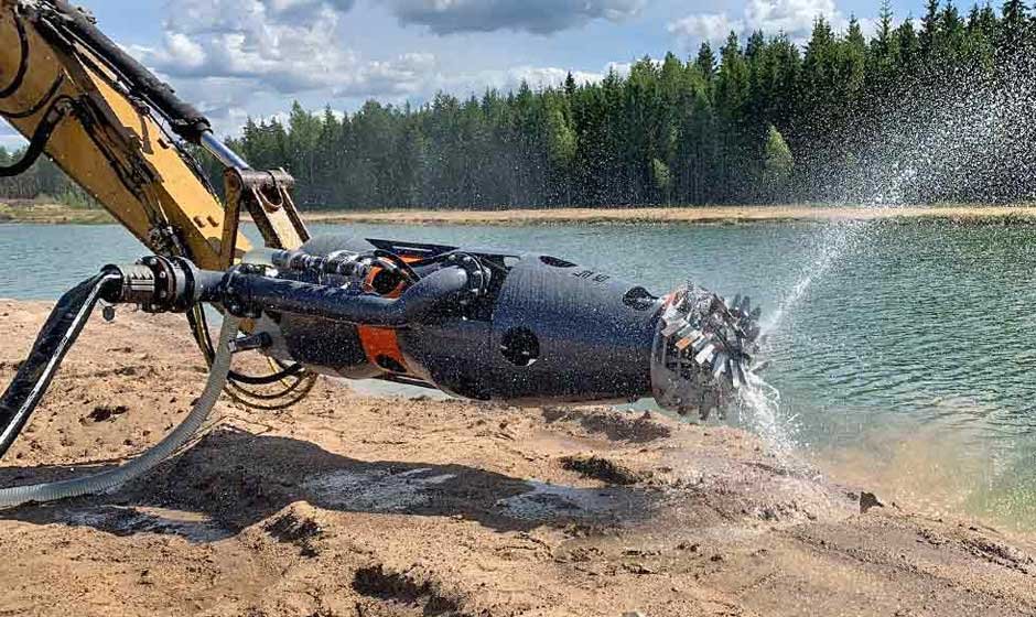 Dredging with Submersible Pumps for Mining & Construction Projects