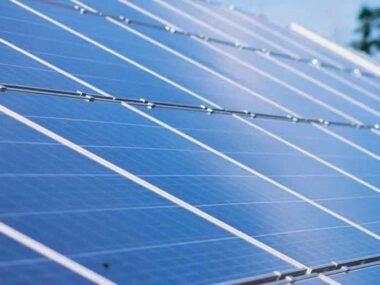 How to Choose the Right Solar Generator for Your Needs