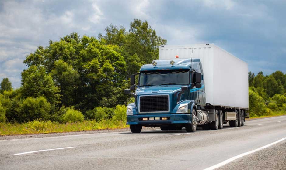 The-Importance-of-Full-Truckload-Transport-in-Logistics