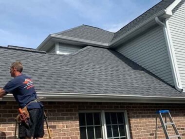 Why Hiring a Local San Diego Roofing Company Is Better Than Going National