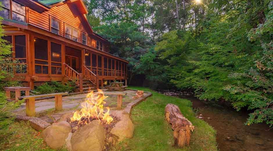 Family-Friendly Gatlinburg Cabin Rentals with Arcade Games & Firepits