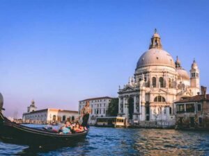 How-Good-Preparation-Sets-the-Tone-for-a-Relaxed-European-Vacation