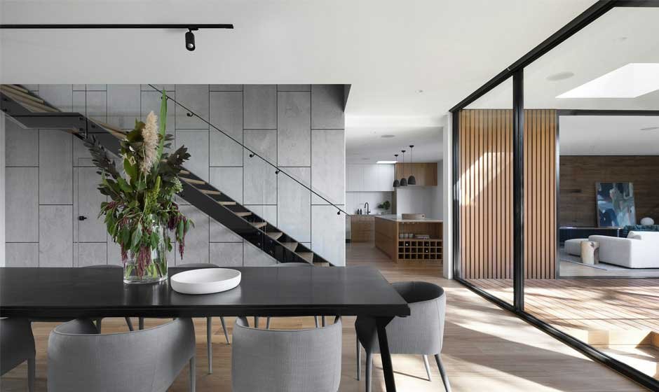 How to Balance Style and Function in Roof Design