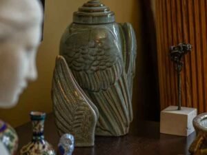 How to Care for and Clean Decorative Pet Urns