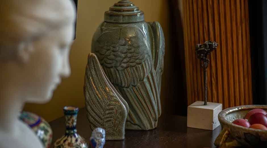 How to Care for and Clean Decorative Pet Urns