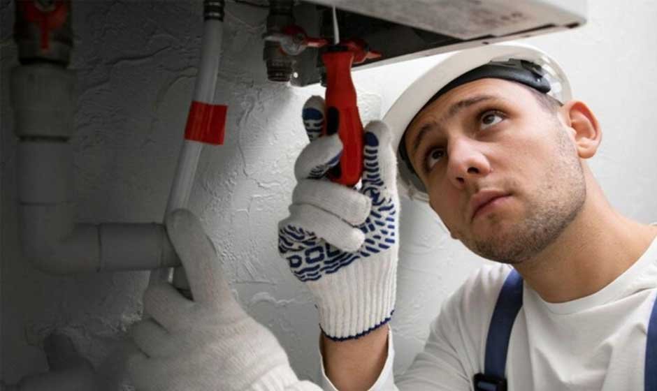 Seasonal Plumbing Maintenance Tips To Help Avoid Emergency Calls