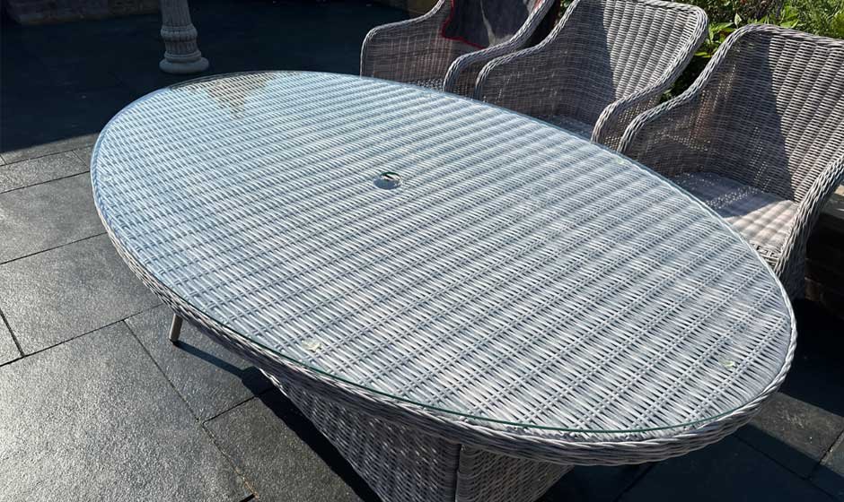 The Timeless Appeal of Racetrack Oval Glass Table Tops