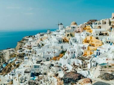 The Ultimate Guide to Greek Island Hopping