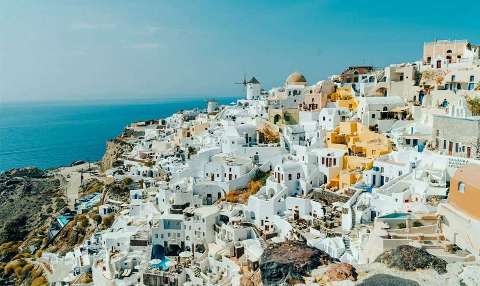 The Ultimate Guide to Greek Island Hopping