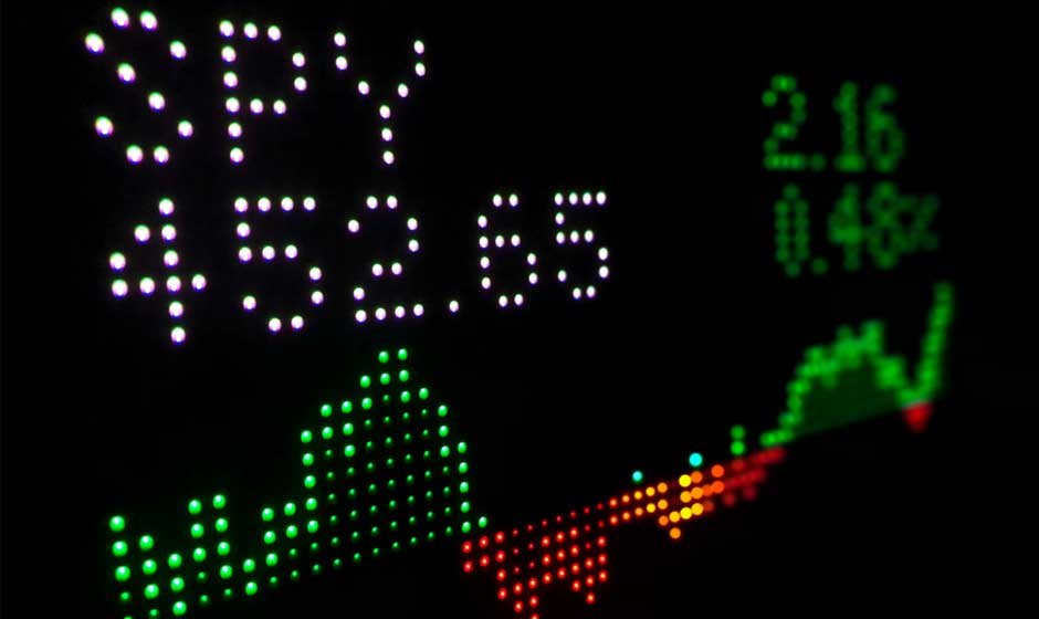 Warren Buffett Says You’re Investing All Wrong! Here’s What to Do Instead