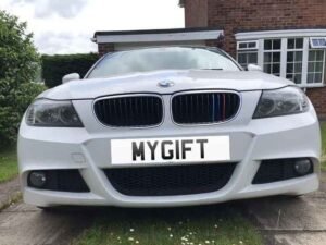 Why Personalised Plates Make the Perfect Gift for Car Lovers