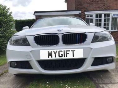 Why Personalised Plates Make the Perfect Gift for Car Lovers