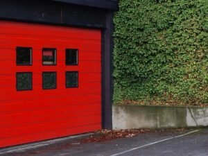 6-Useful-Tips-for-Roofing-Professionals-on-Building-a-Custom-Garage