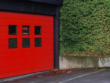 6-Useful-Tips-for-Roofing-Professionals-on-Building-a-Custom-Garage