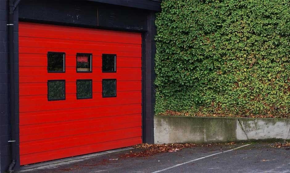 6-Useful-Tips-for-Roofing-Professionals-on-Building-a-Custom-Garage