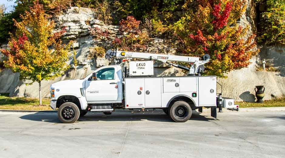 7 Ways Custom Service Trucks Enhance On-Site Job Performance