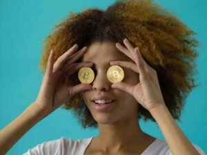 Crafting, Knitting and Bitcoin: Can Bitcoin Trading Be a Hobbyist Activity?