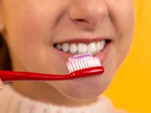 Essential-Tips-for-Finding-the-Right-Toothpaste-for-Specific-Needs
