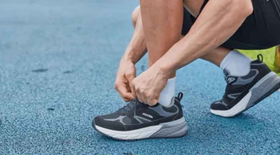 How to Choose Wide Shoes That Actually Fit and Feel Good
