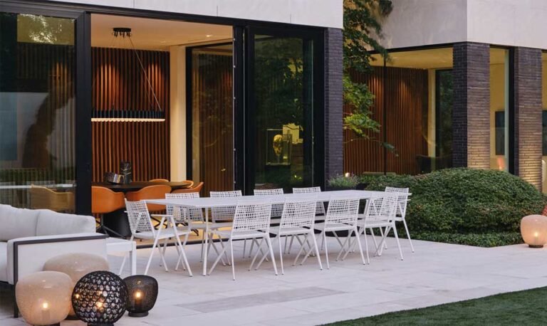 How to Design an Outdoor Dining Area For Entertaining Guests - The ...