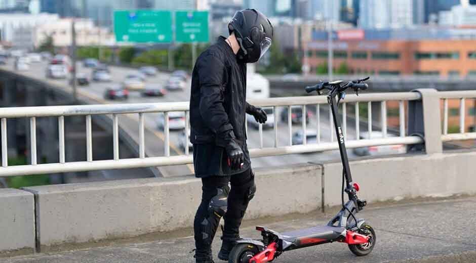 Major Benefits Adults Can Enjoy When Switching to Electric Scooters