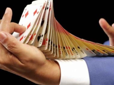 The-Perfect-Pair-Why-Comedy-and-Magic-Dominate-Live-Performances