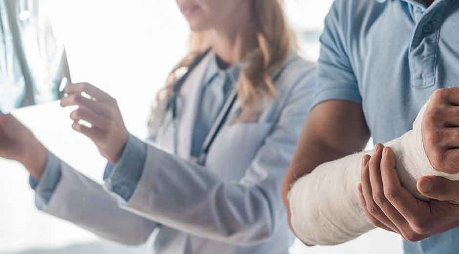 What to Expect When Working with a Personal Injury Law Firm