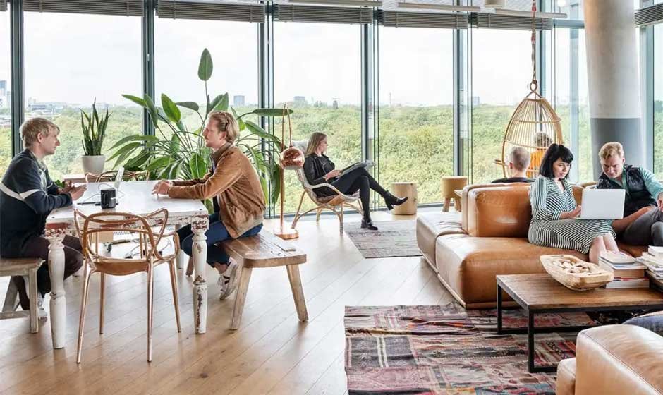 How Coworking Spaces Are Reshaping Urban Professional Life