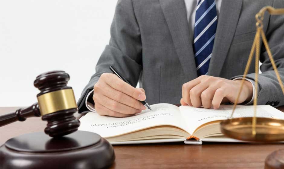 Why Landing the Right Legal Role Starts With Understanding the Search