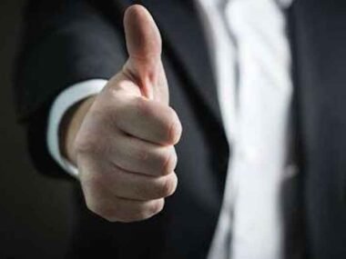 7-Essential-Strategies-for-Fast,-Dependable-Service-to-Keep-Operations-Running