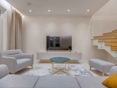 A-Step-by-Step-Guide-to-Buying-a-House-with-Confidence