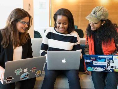 How Training Programs Keep Therapists Updated on New Modalities?