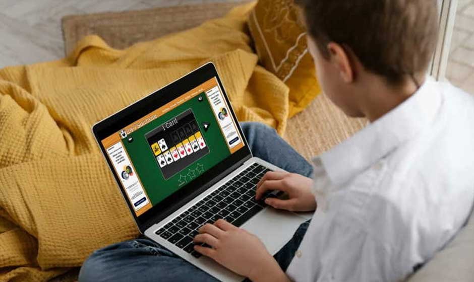 Internet Solitaire and Productivity