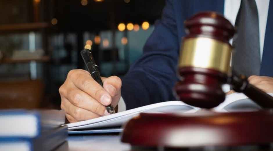 Key-Traits-to-Consider-When-Hiring-Attorneys-in-SW-Florida