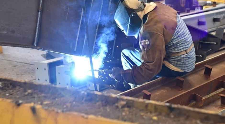Why More Construction Companies Are Renting Welders Instead of Buying Them