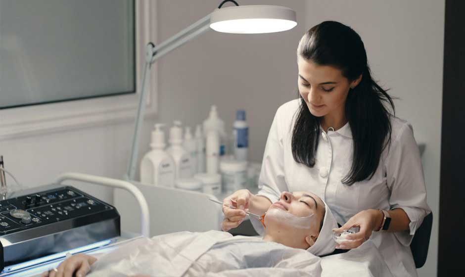 South Carolina’s Growing Opportunities for Future Esthetics Careers