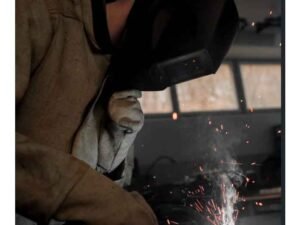 What Should I Look For in a Reliable Gate Repair Contractor?