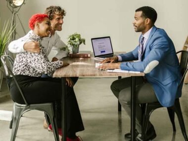 Why You Should Work With An Expert To Help You Manage Your Money